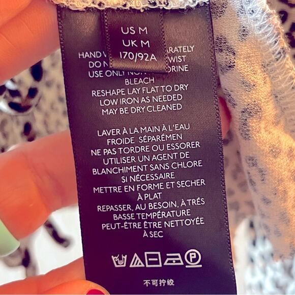 Urban Outfitters animal print crop blouse raw edges cut outs medium M - Picture 10 of 11